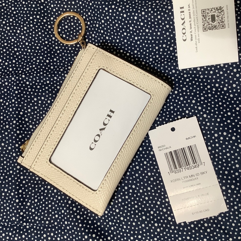 Coach card holder new with tags